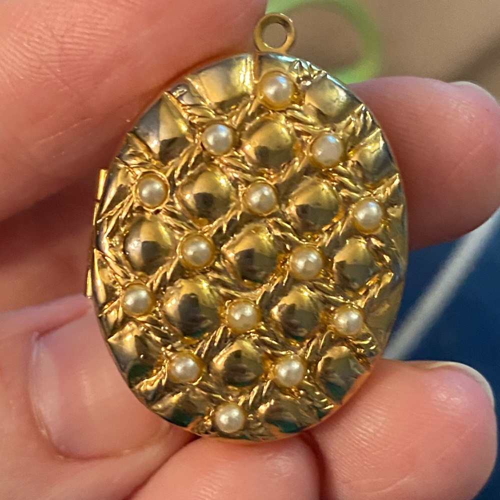 Gold & Pearl Locket